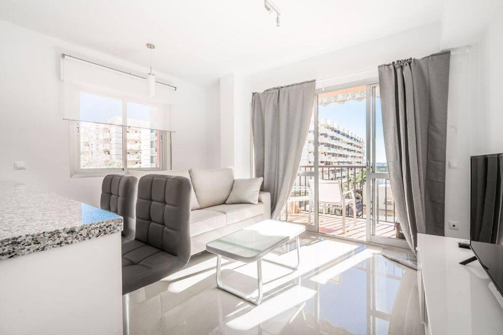Stunning Fuengirola Gem With City And Sea Views 외부 사진